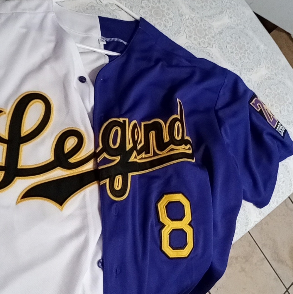 Kobe Bryant legend jersey